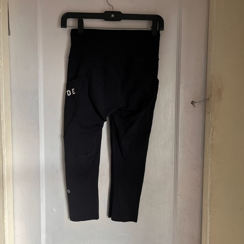 Lululemon Black Cropped “Ride” Leggings Sz 4